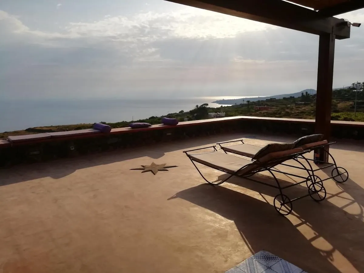 Bed and Breakfast Horizon Pantelleria Campobello 0*,  Italien