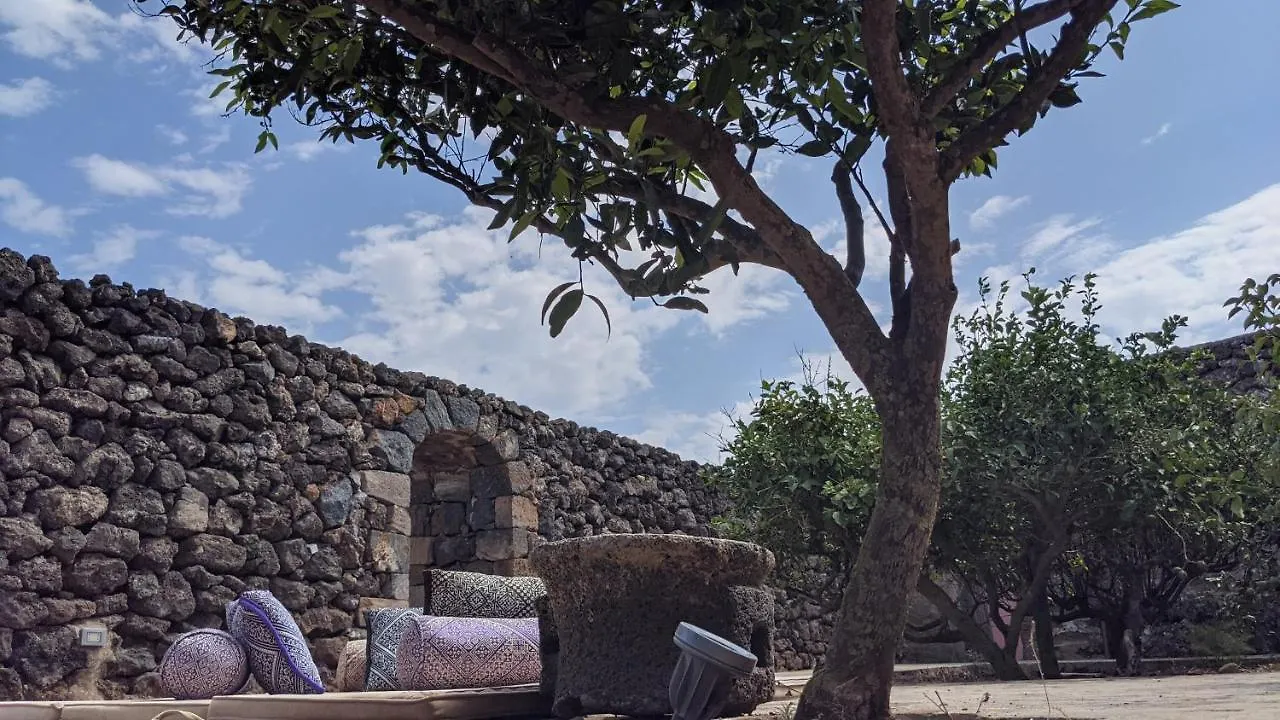 Bed and Breakfast Horizon Pantelleria Campobello 0*,  Italien